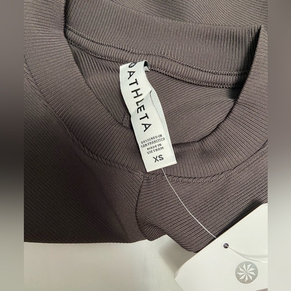 NWT Athleta Bayview Tank - Picture 4 of 4